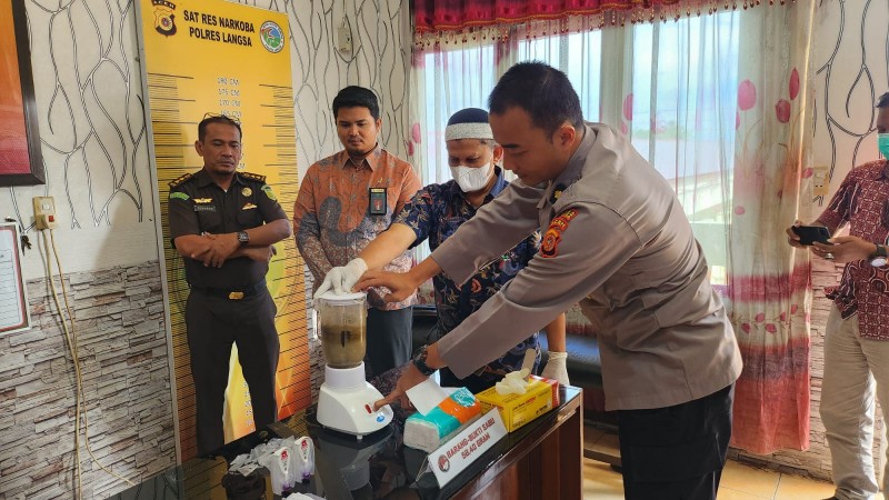 Pemusnahan BB Sabu di Ruang Sat Resnarkoba Polres Langsa